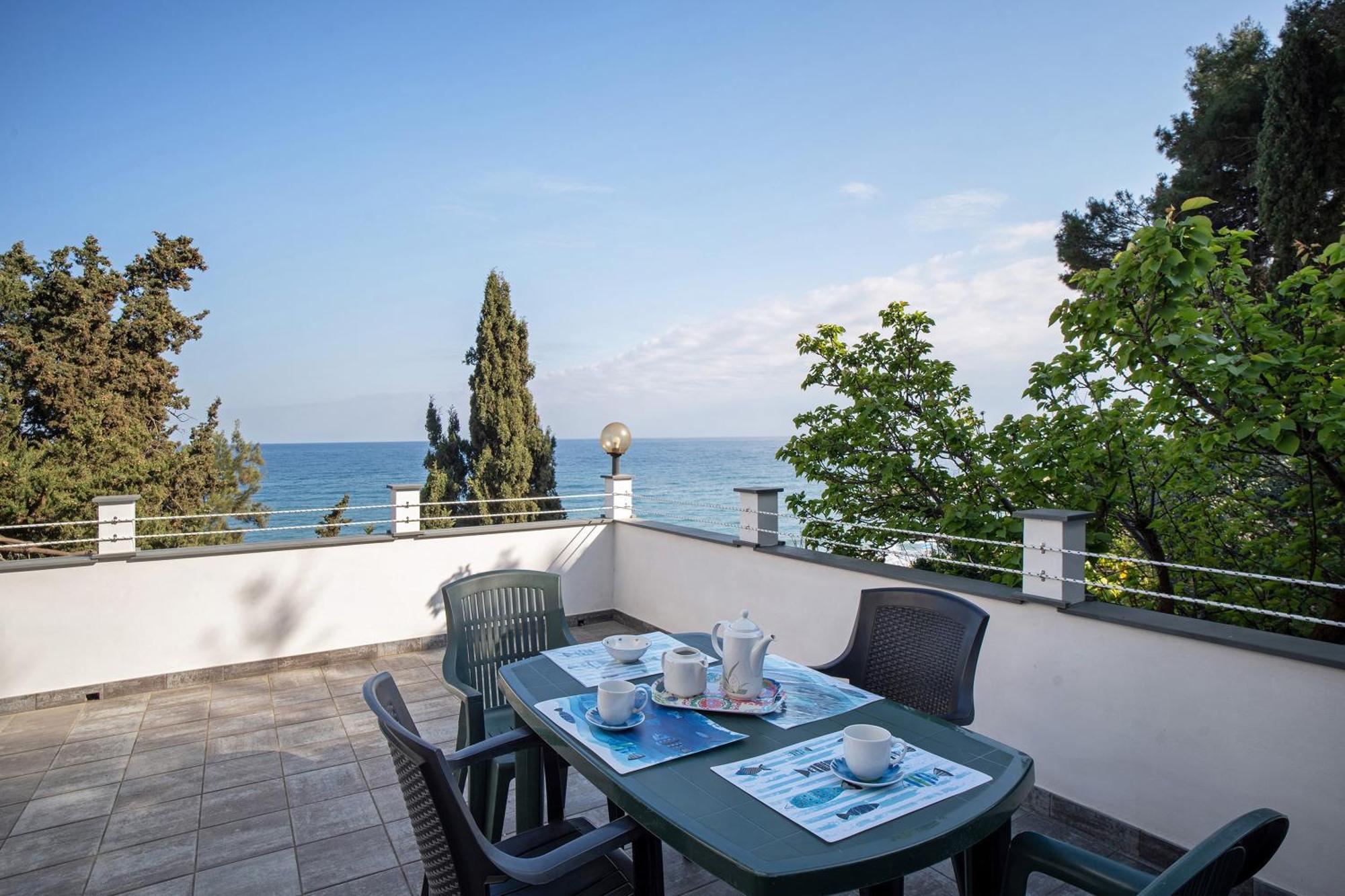 Апартаменти Alba Marina Сан-Лоренцо-аль-Маре Екстер'єр фото