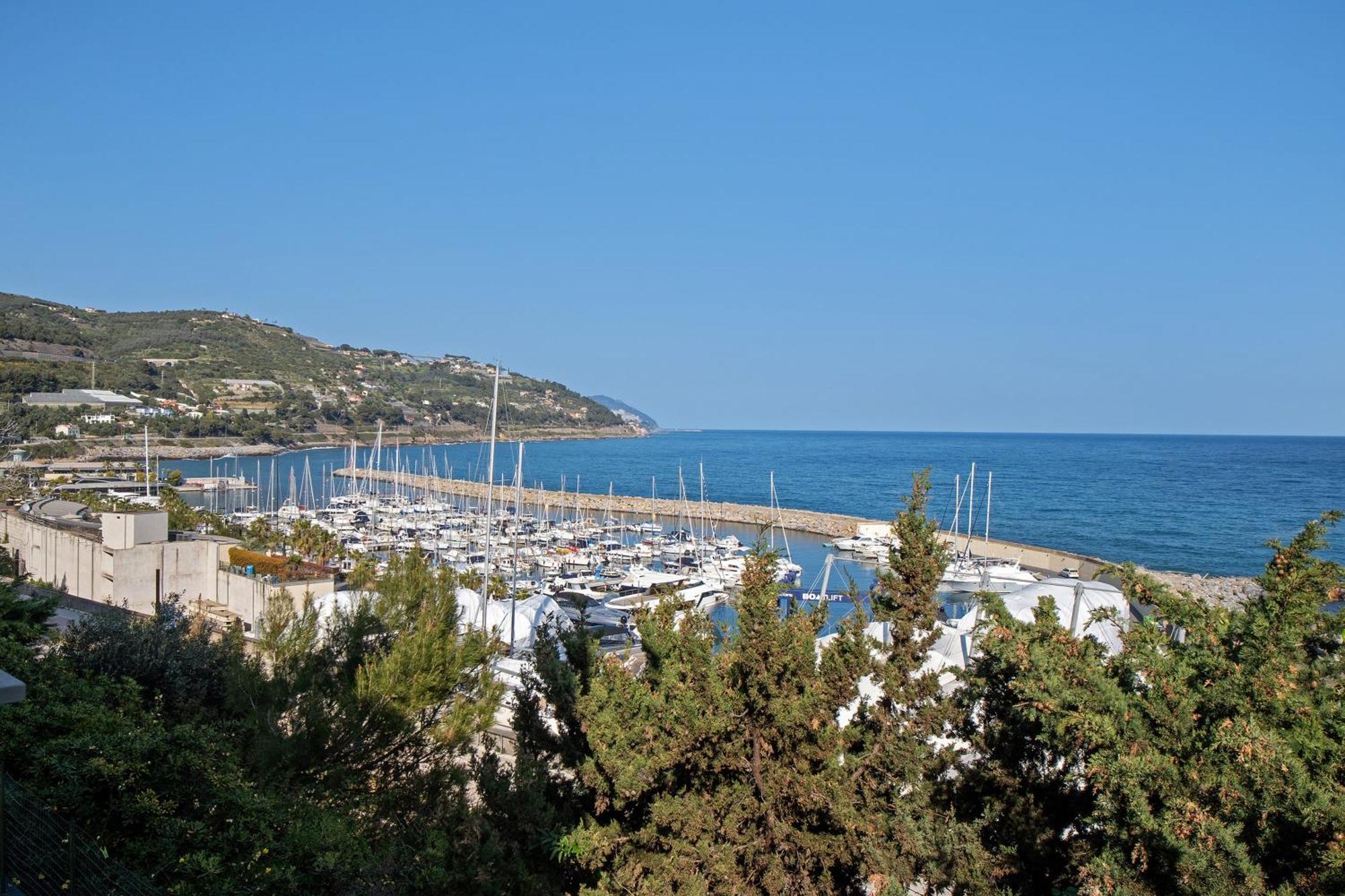 Апартаменти Alba Marina Сан-Лоренцо-аль-Маре Екстер'єр фото